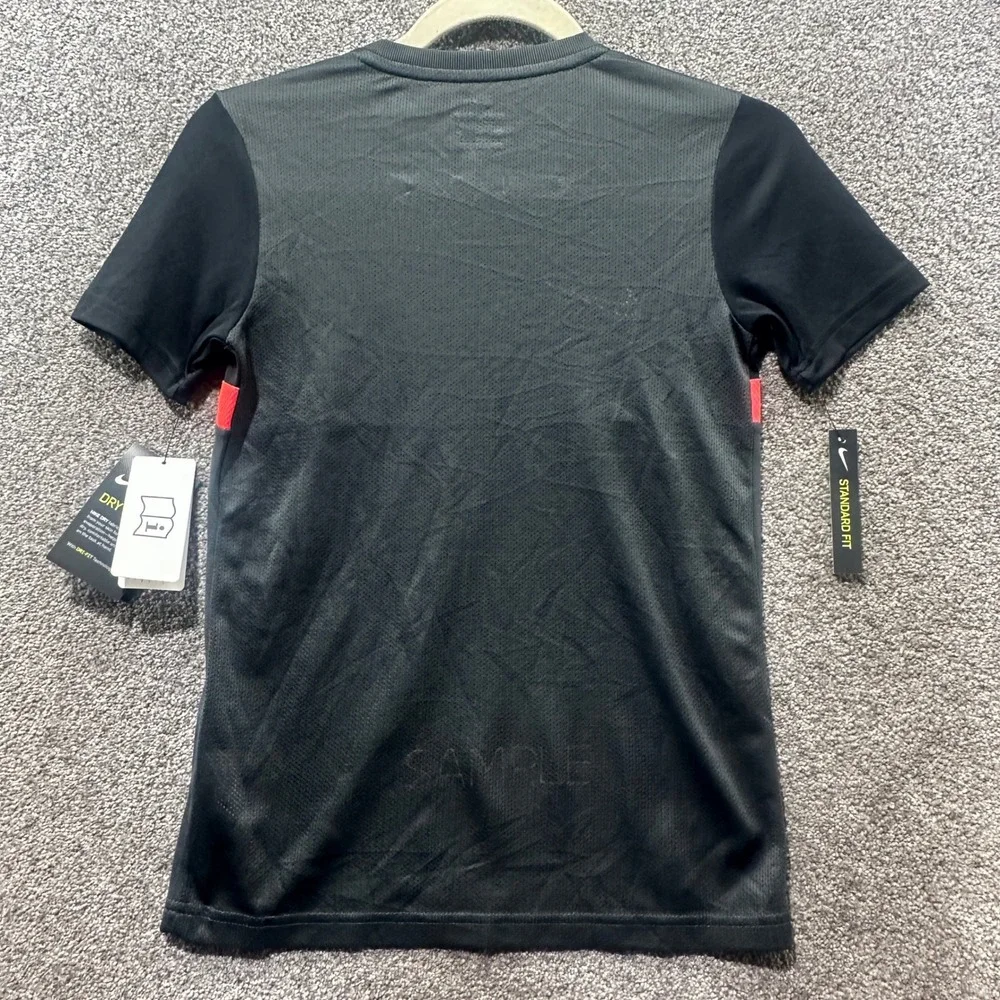 Nike kids dri